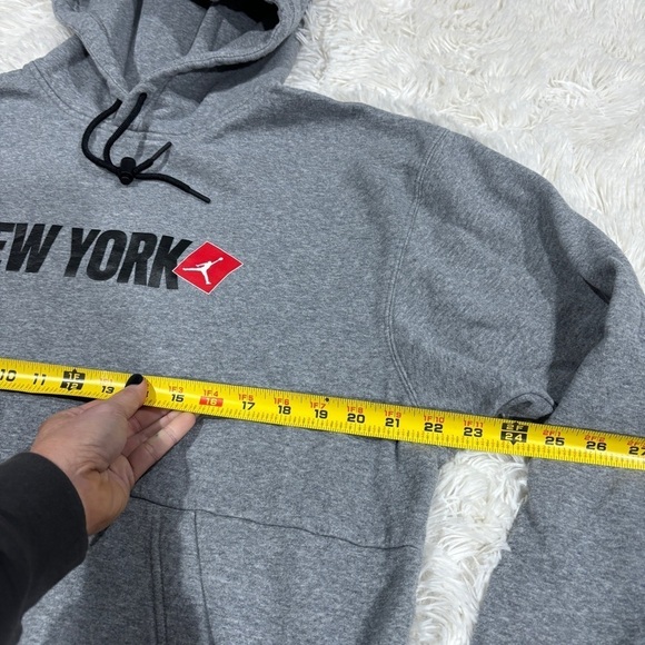 Nike Air Jordan NEW YORK CITY Pullover Mens Hoodie Gray Size Medium - Picture 8 of 12